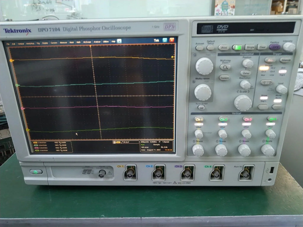 Tektronix DPO7104 1 GHz Digital Phosphor Oscilloscope - ZYYKZ Test Equipment