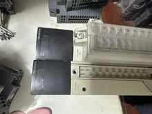 Load image into Gallery viewer, Modicon Premium TSXASY410 PLC with 4-Slot Extension Module - ZYYKZ Test Equipment