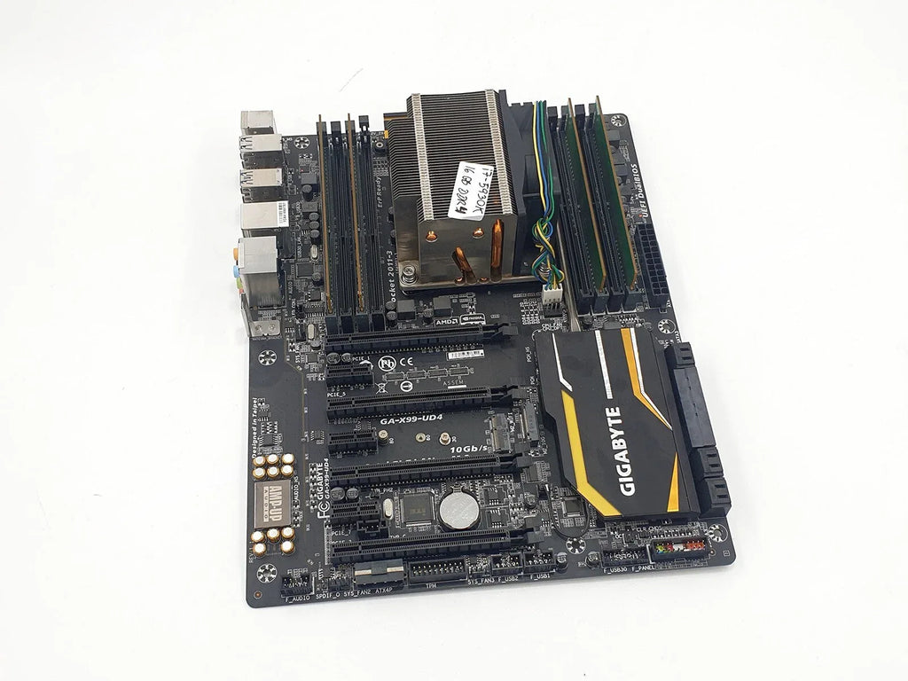 Gigabyte GA-X99-UD4 High-Performance Gaming Motherboard - ZYYKZ Test Equipment