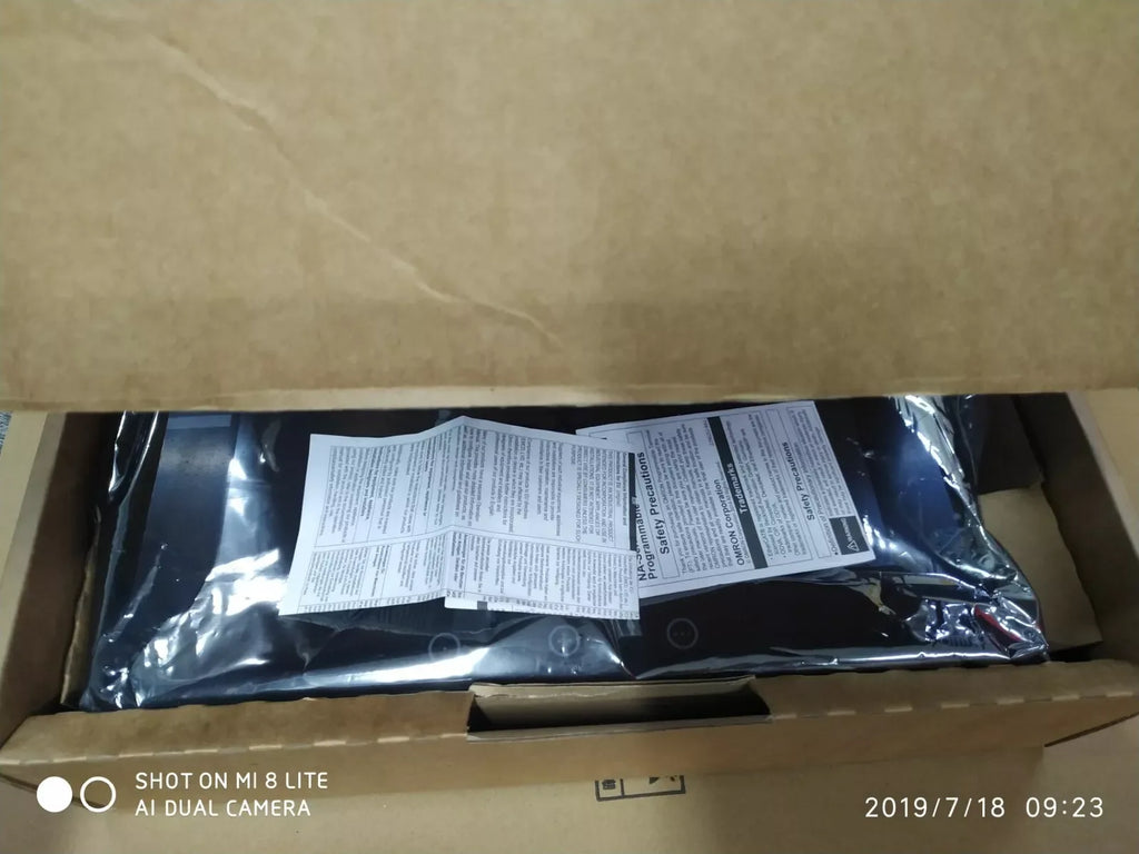 OMRON NA5-12W101B-V1 HMI Touch Panel, 12.1 TFT Color Display - ZYYKZ Test Equipment