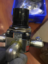 Load image into Gallery viewer, SRH3110-02 Noise Cancelling Headphones with Built-in Microphone - ZYYKZ Test Equipment