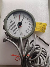 Load image into Gallery viewer, MT-STW160F2/4/6m Digital Thermometer - Used