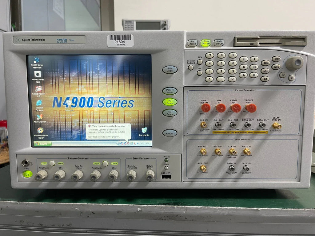 Agilent N4902B Serial Bit Error Rate Tester (BERT) - 7 Gb/s with Self-Test and Option 100 - ZYYKZ Test Equipment