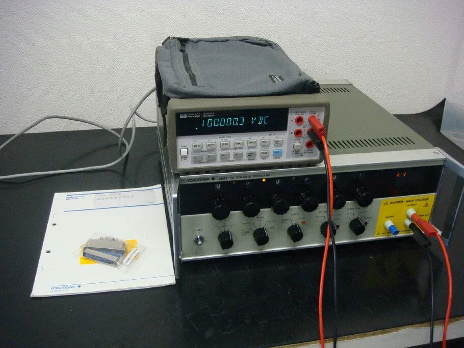 YOKOGAWA 2552-12 Precision DC Standard Source Calibrator - ZYYKZ Test Equipment