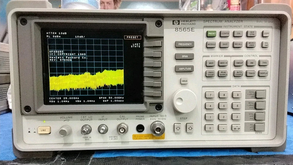 HP 8565E Spectrum Analyzer 20 Hz to 50 GHz - ZYYKZ Test Equipment