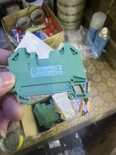 Load image into Gallery viewer, Allen-Bradley 1492-JG4Q Terminal Block Connector - 50PCS Pack - ZYYKZ Test Equipment