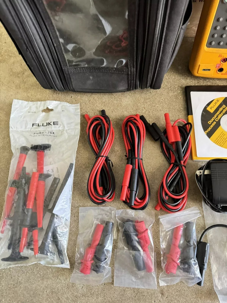 Fluke 754 Documenting Process Calibrator with HART Communication Interface - ZYYKZ Test Equipment