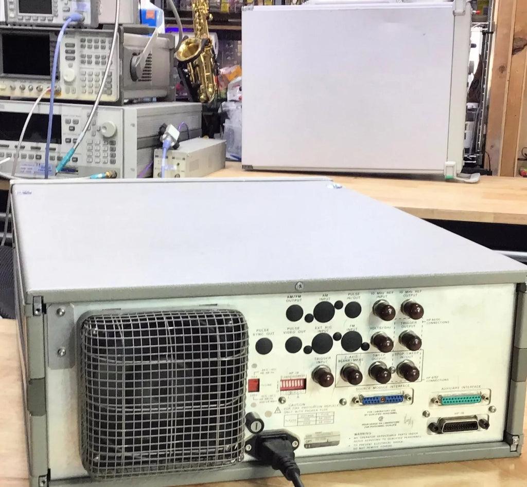 Agilent HP 83620A 20 GHz Synthesized Sweep Generator with Calibration, Options 001 & 008 - ZYYKZ Test Equipment