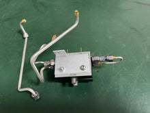 Load image into Gallery viewer, HP Agilent 08415-60057 Microwave Switch 0.1-20GHz for VNA 8719/20/22 - ZYYKZ Test Equipment