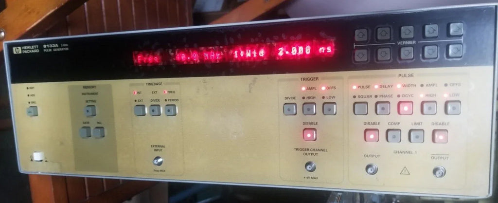 Hewlett-Packard HP8133A 3 GHz Pulse Generator - ZYYKZ Test Equipment