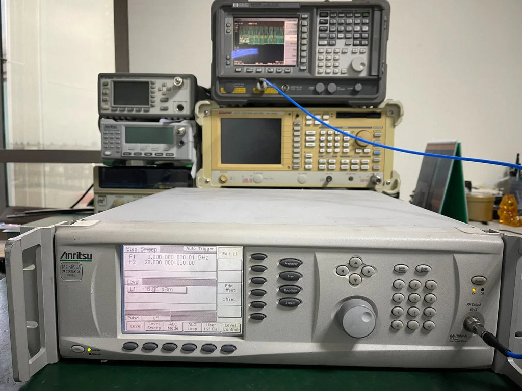 Anritsu MG3692A Continuous Wave Signal Generator 0.1 Hz to 20 GHz - ZYYKZ Test Equipment