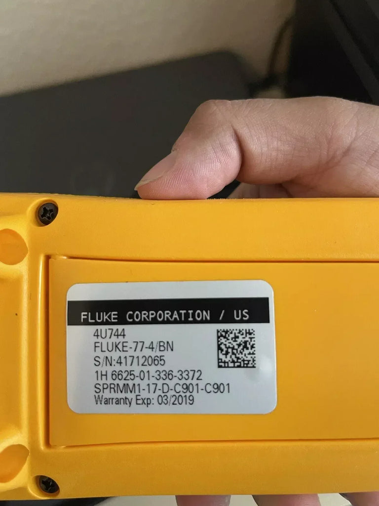Fluke 77IV Digital Multimeter with Leads, Accessories & Stow Pouch - Calibrated 2023 - ZYYKZ Test Equipment