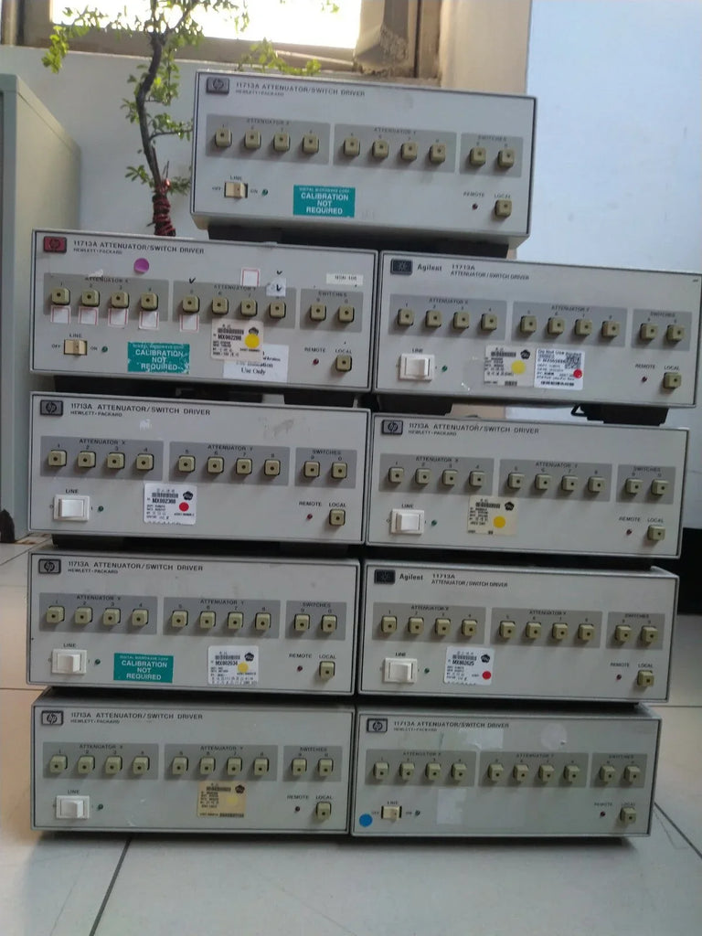 HP Agilent 11713A Attenuator Switch Driver Module - ZYYKZ Test Equipment
