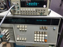 Load image into Gallery viewer, Fluke 8842A Precision Digital Multimeter with 4.5-Digit Resolution - ZYYKZ Test Equipment