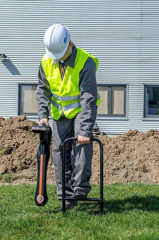 Sonel LKZ-2000 Wire and Cable Tracer Pipe Locator