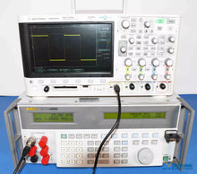 Load image into Gallery viewer, Fluke 5820A 600MHz 5-Channel Oscilloscope Calibrator