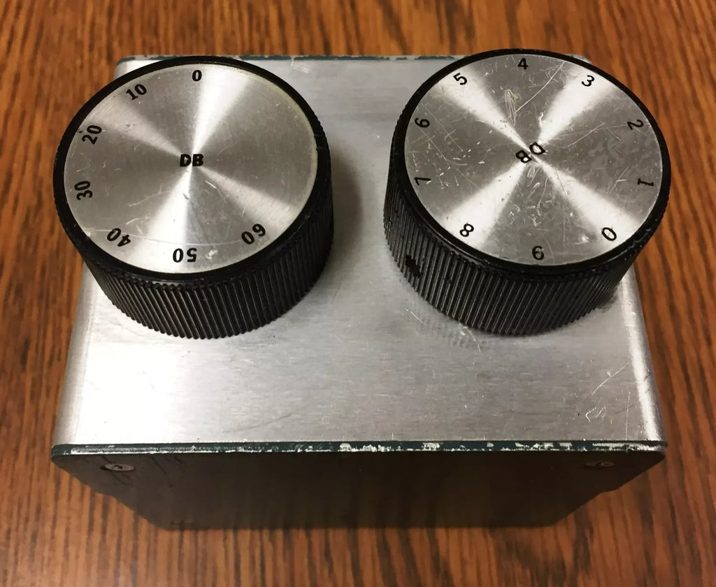 Weinschel API Technologies AF117A-69-11 Precision Step Attenuator 69 dB - ZYYKZ Test Equipment