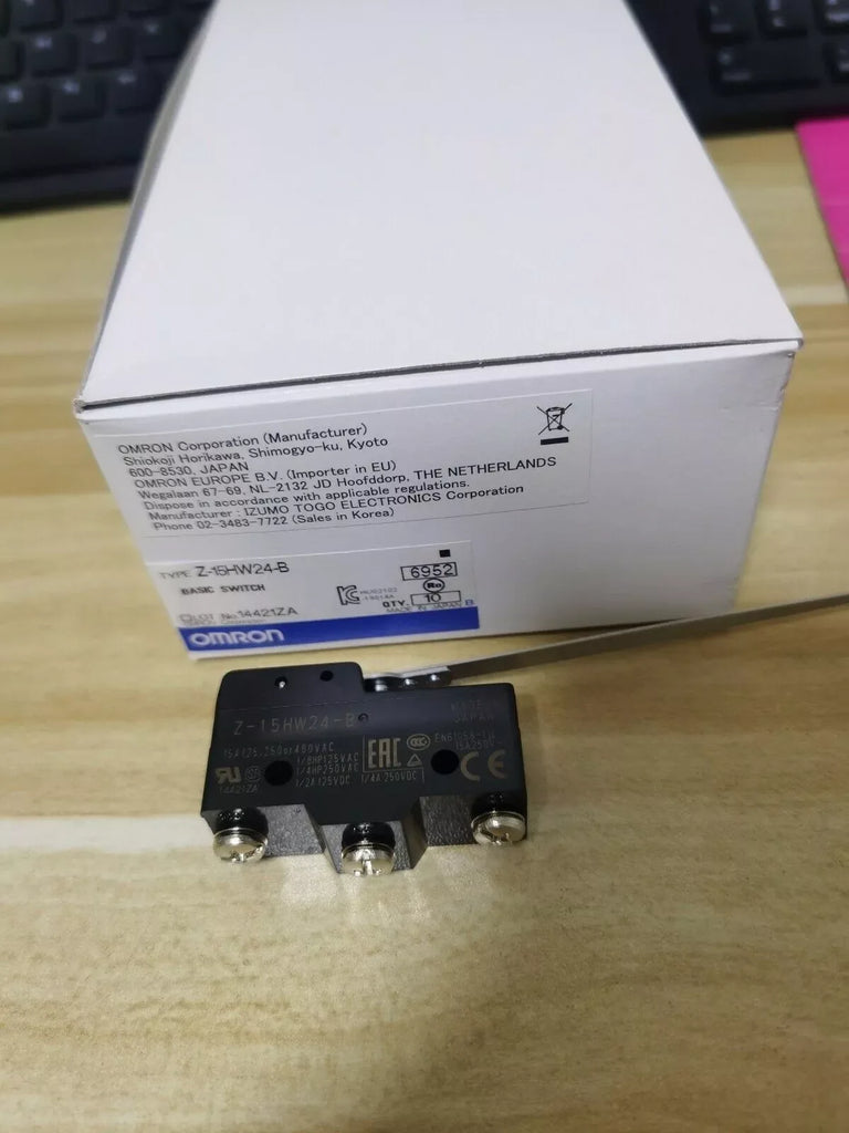 Omron Z-15HW24-B Heavy-Duty Limit Switch, 24V AC/DC - ZYYKZ Test Equipment