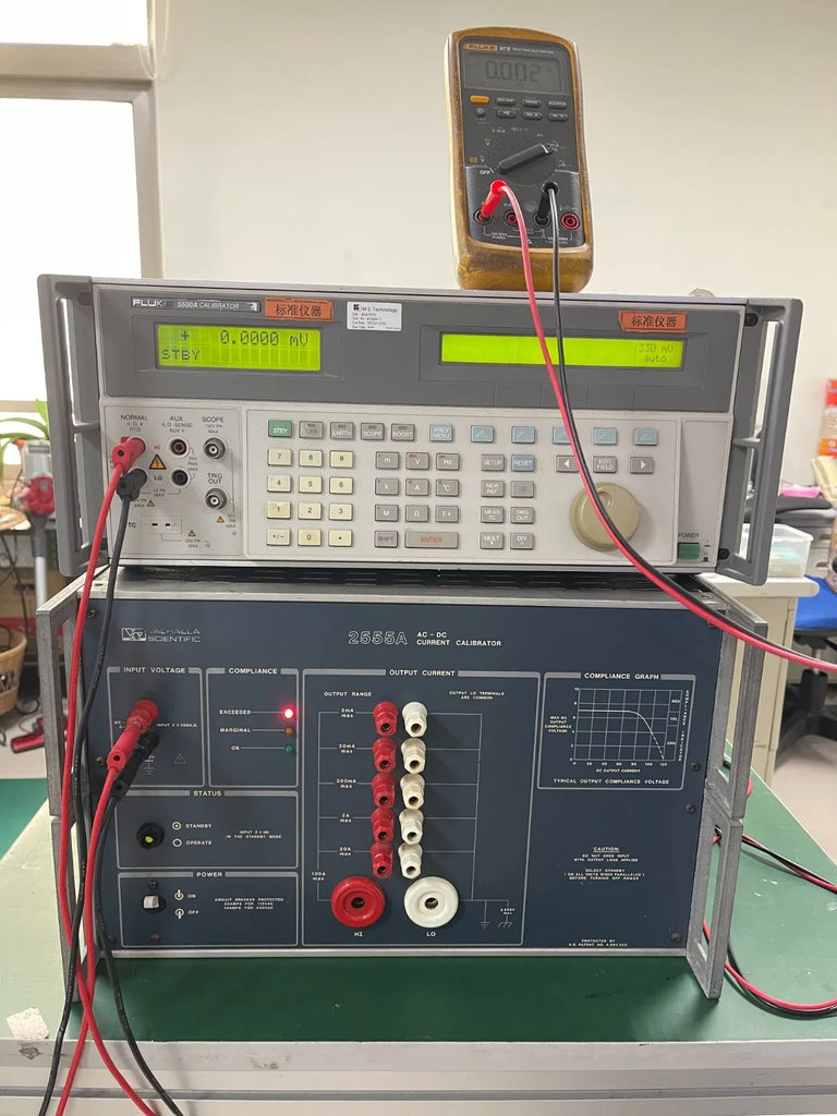 Valhalla Scientific 2555A Precision Audio Calibrator - Tested & Fully Functional - ZYYKZ Test Equipment