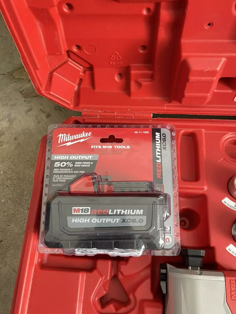 Milwaukee M18 Cordless Cable Stripper Kit 2935X-21 for Copper & Aluminum with 6.0Ah Battery - ZYYKZ Test Equipment