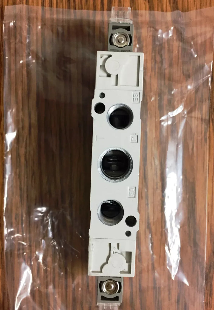 SMC SY7220-5LZ-02T Solenoid Valve Body for SY7000 Series - ZYYKZ Test Equipment