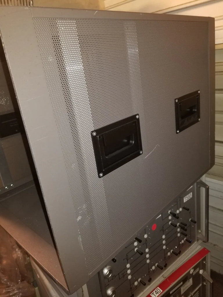 ELMA 19-Inch Instrument Rack Cabinet - ZYYKZ Test Equipment