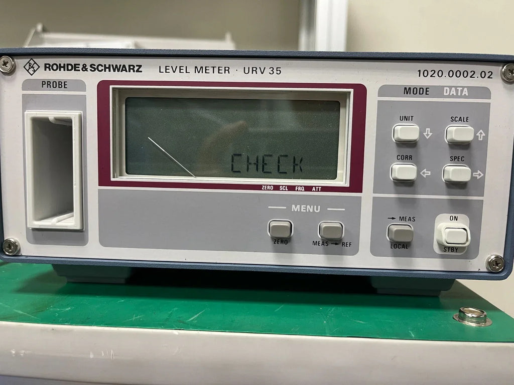 Rohde & Schwarz URV35 Precision Level Meter - 220-240 ACV - ZYYKZ Test Equipment