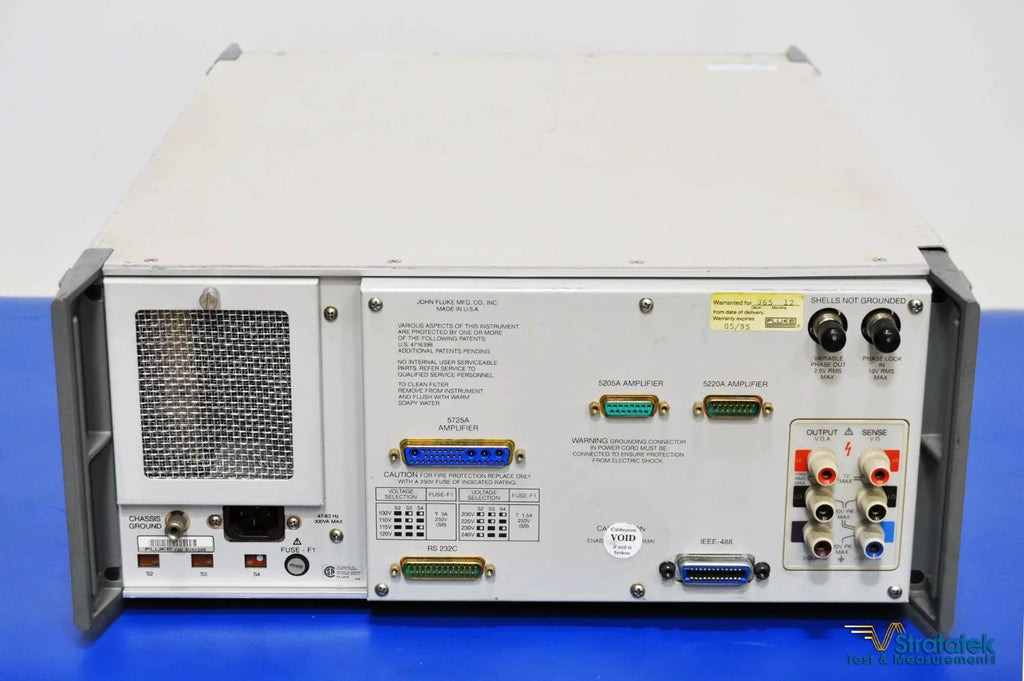 Fluke 5700A Multifunction Calibrator with Wideband Option