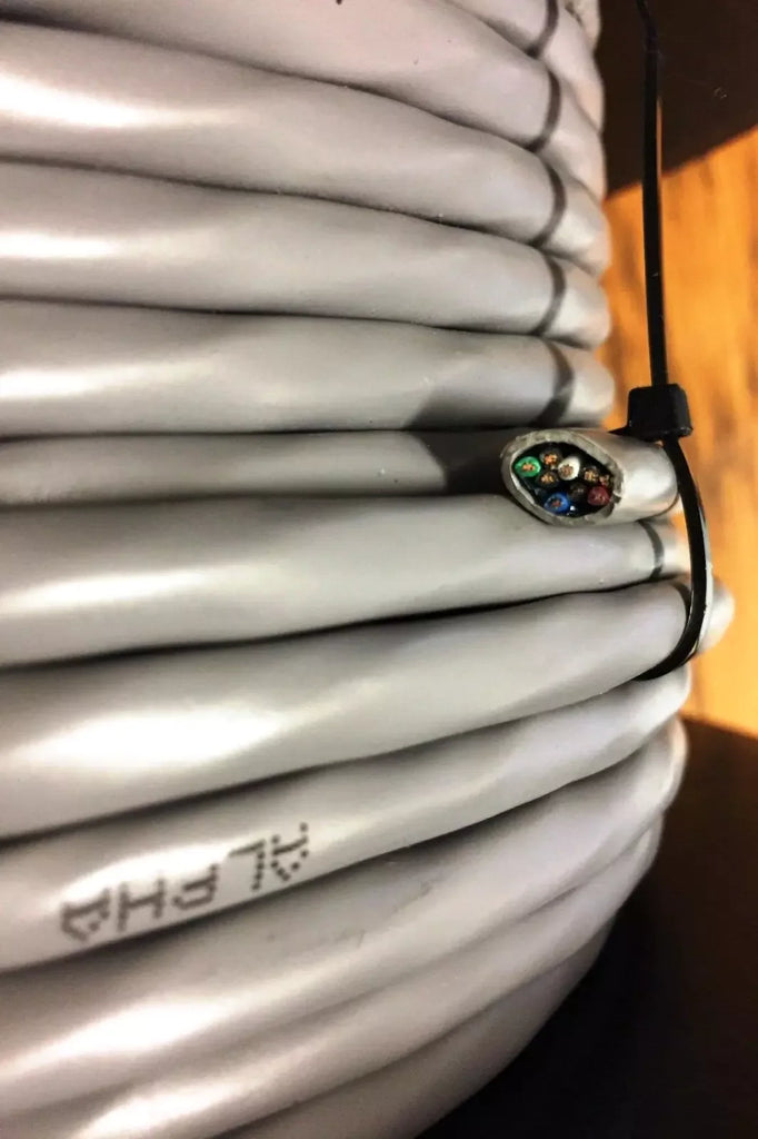 Alpha 2214C 22 AWG 4-Pair Communication & Control Cable - ZYYKZ Test Equipment