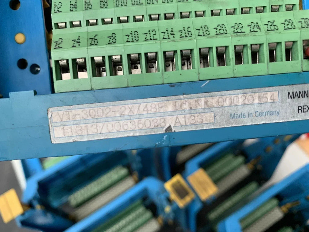VT-3002-2X/48F Fiber Optic Splitter with R900020154 SC/APC Connector Set - ZYYKZ Test Equipment