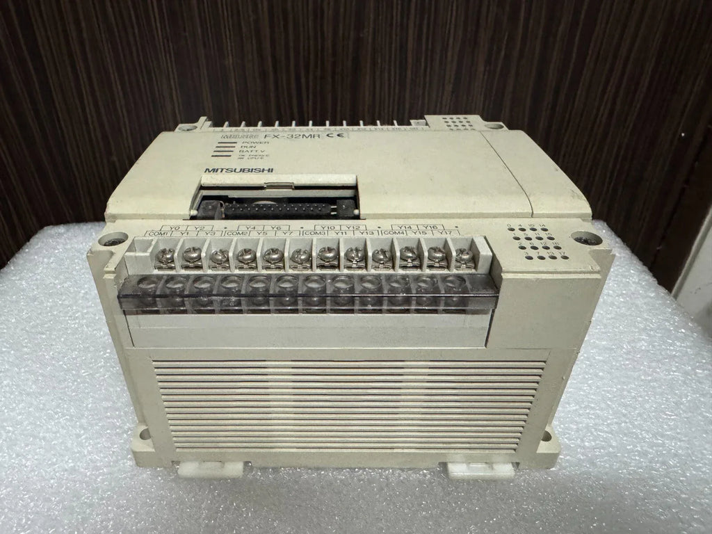Advanced Programmable Logic Controller (PLC) for Industrial Automation - ZYYKZ Test Equipment