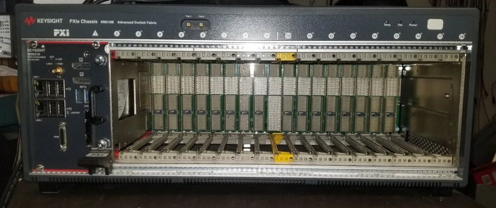 PXIe Modular Chassis with Integrated Controller - ZYYKZ Test Equipment