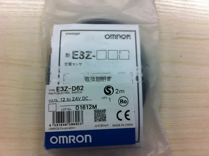 Omron E3Z-D62 Compact Photoelectric Sensor Switch - ZYYKZ Test Equipment