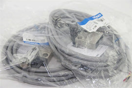 Omron D4C-1220 Industrial Limit Switch for Automation Systems - ZYYKZ Test Equipment
