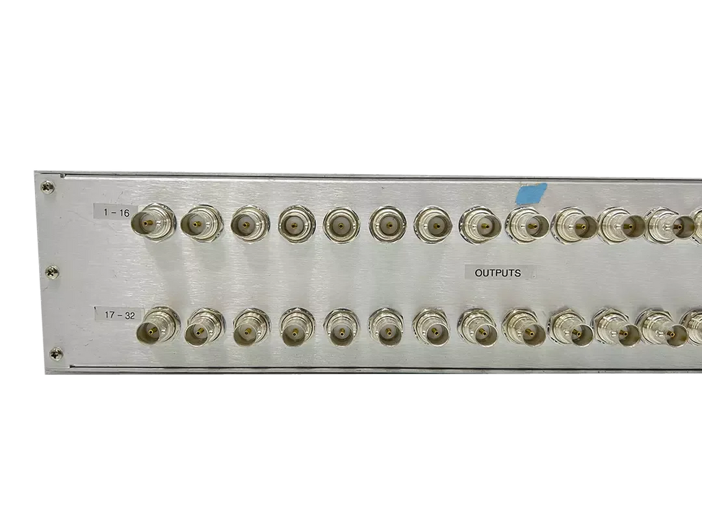 QUINTECH ELECTRONICS LS32-2150 32-Way Broadband ARC/BNC Splitter 5-1000MHz - ZYYKZ Test Equipment