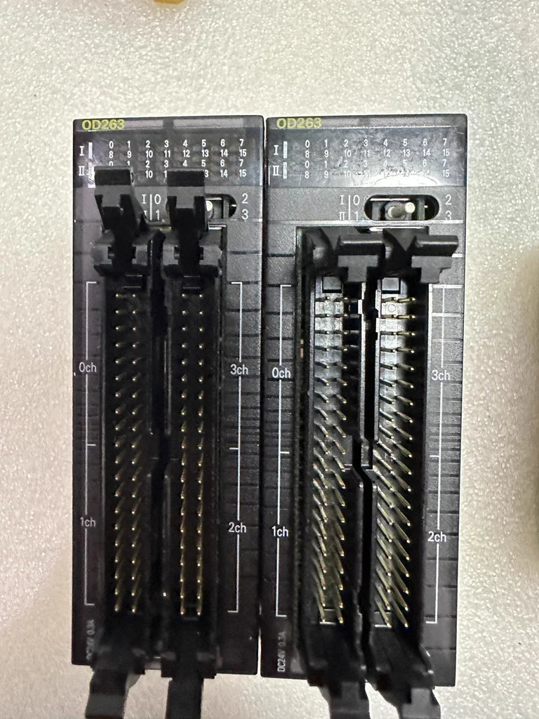 Omron CJ1W-OD263 16-Point Transistor Output Unit for Industrial Automation - ZYYKZ Test Equipment