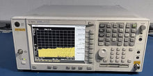 Load image into Gallery viewer, Keysight E4440A Spectrum Analyzer 3 Hz–26.5 GHz with Option 226 Phase Noise - ZYYKZ Test Equipment