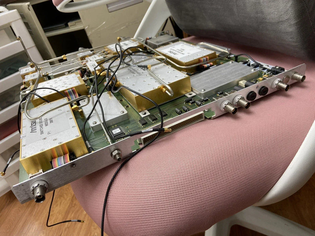 Anritsu Wiltron Scorpion 6 GHz Vector Network Analyzer RF Deck Module - ZYYKZ Test Equipment