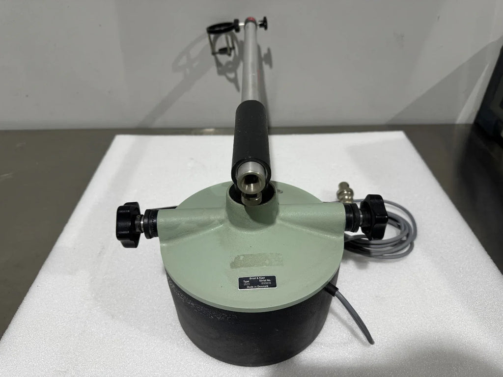 Bruel & Kjaer 3923 Rotating Microphone Boom Arm - ZYYKZ Test Equipment
