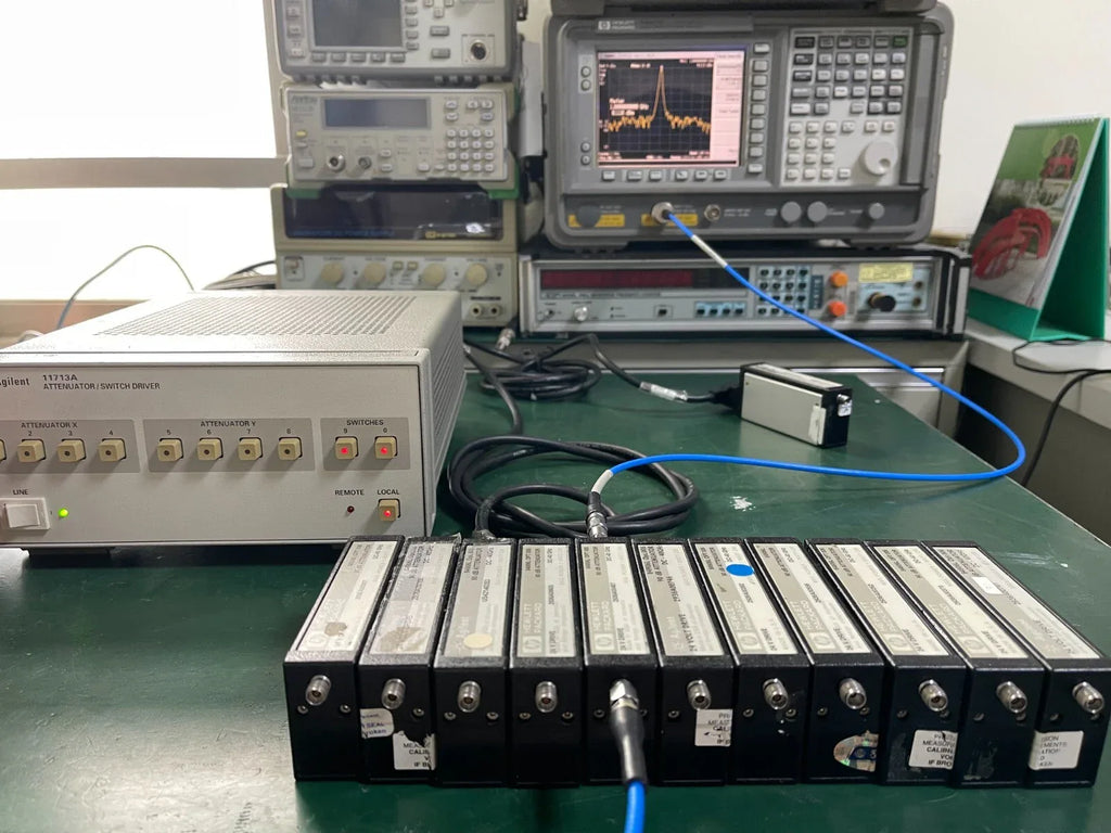 HP Agilent 11713A Attenuator Switch Driver Module - ZYYKZ Test Equipment