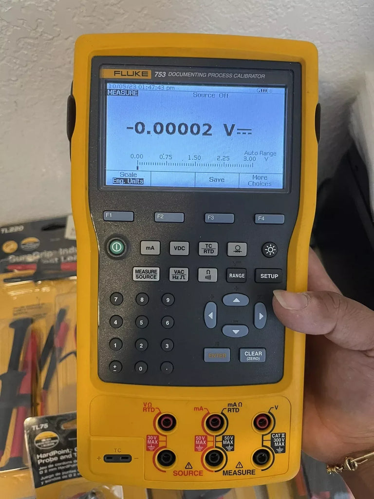 Fluke 753 Multifunction Documenting Process Calibrator with Advanced Accessories - ZYYKZ Test Equipment