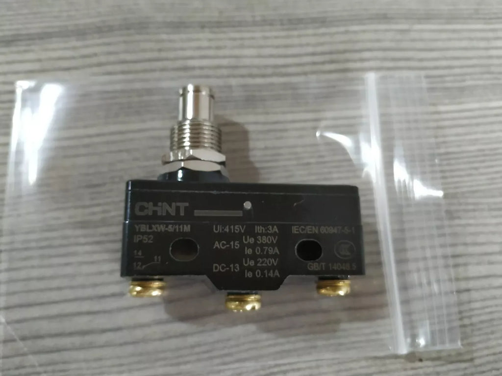 CHNT YBLXW-5/11M Miniature Circuit Breaker 11A Single Pole 230/400V - ZYYKZ Test Equipment