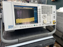 Load image into Gallery viewer, Agilent N9020A MXA Signal Analyzer, 20 Hz to 26.5 GHz, Calibrated - ZYYKZ Test Equipment