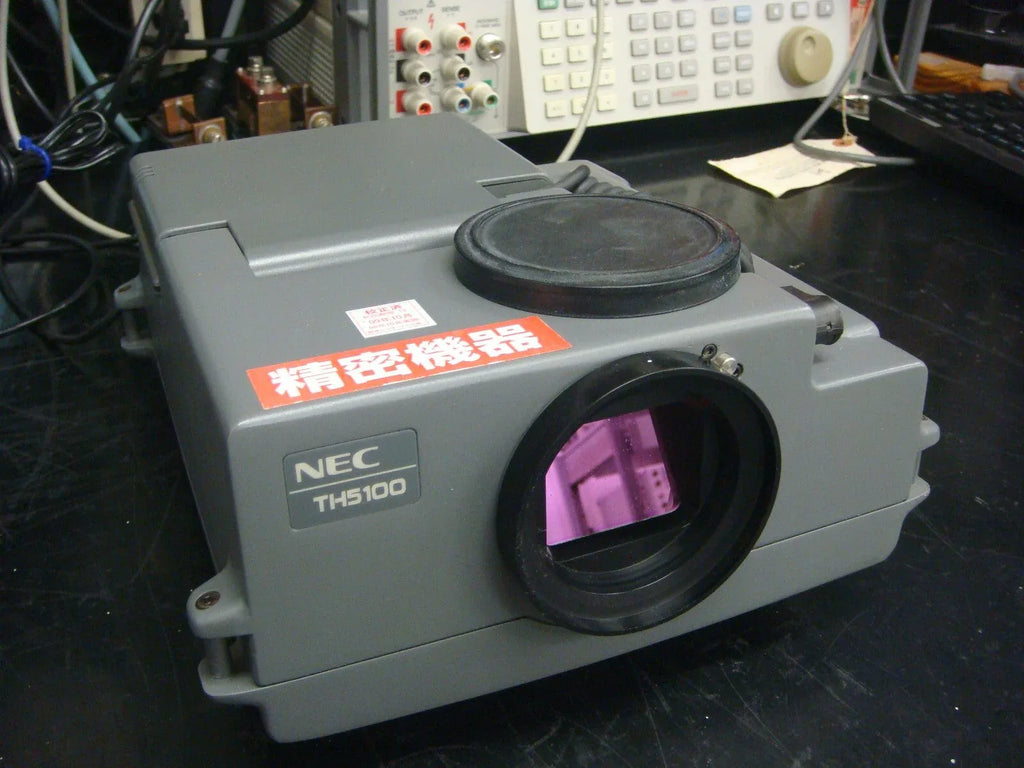 NEC TH5100 High-Resolution Thermal Imaging Camera - ZYYKZ Test Equipment