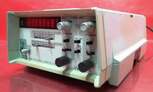 Load image into Gallery viewer, Fluke 7250A Universal Counter Timer High-Precision Frequency Measurement - ZYYKZ Test Equipment