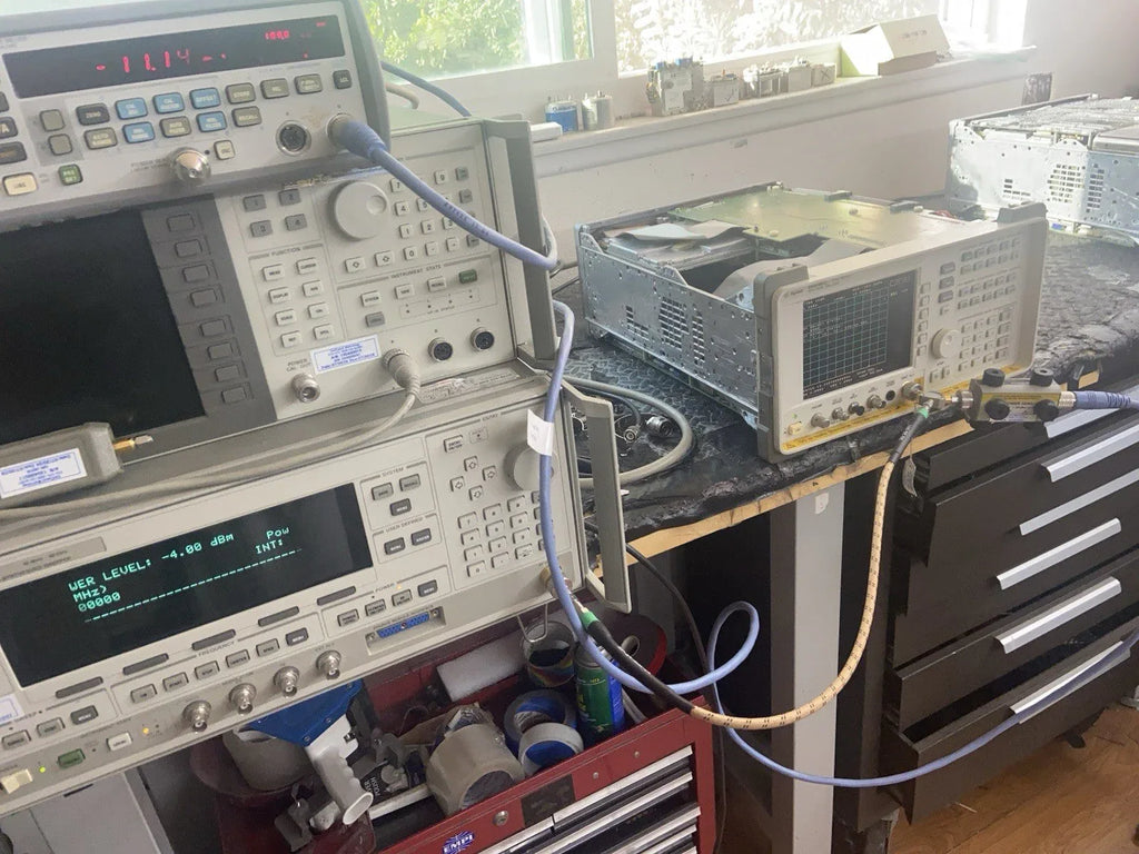 HP Agilent 8564EC Spectrum Analyzer 10 Hz to 40 GHz with Options 6,7,1,5,8 - Calibrated - ZYYKZ Test Equipment