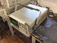 Load image into Gallery viewer, HP Agilent 8564E Spectrum Analyzer 9 kHz to 40 GHz - ZYYKZ Test Equipment