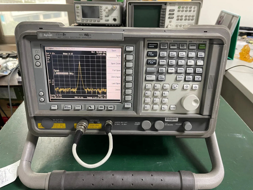Agilent ESA E4405B Spectrum Analyzer, 9kHz - 13.2GHz Frequency Range - ZYYKZ Test Equipment