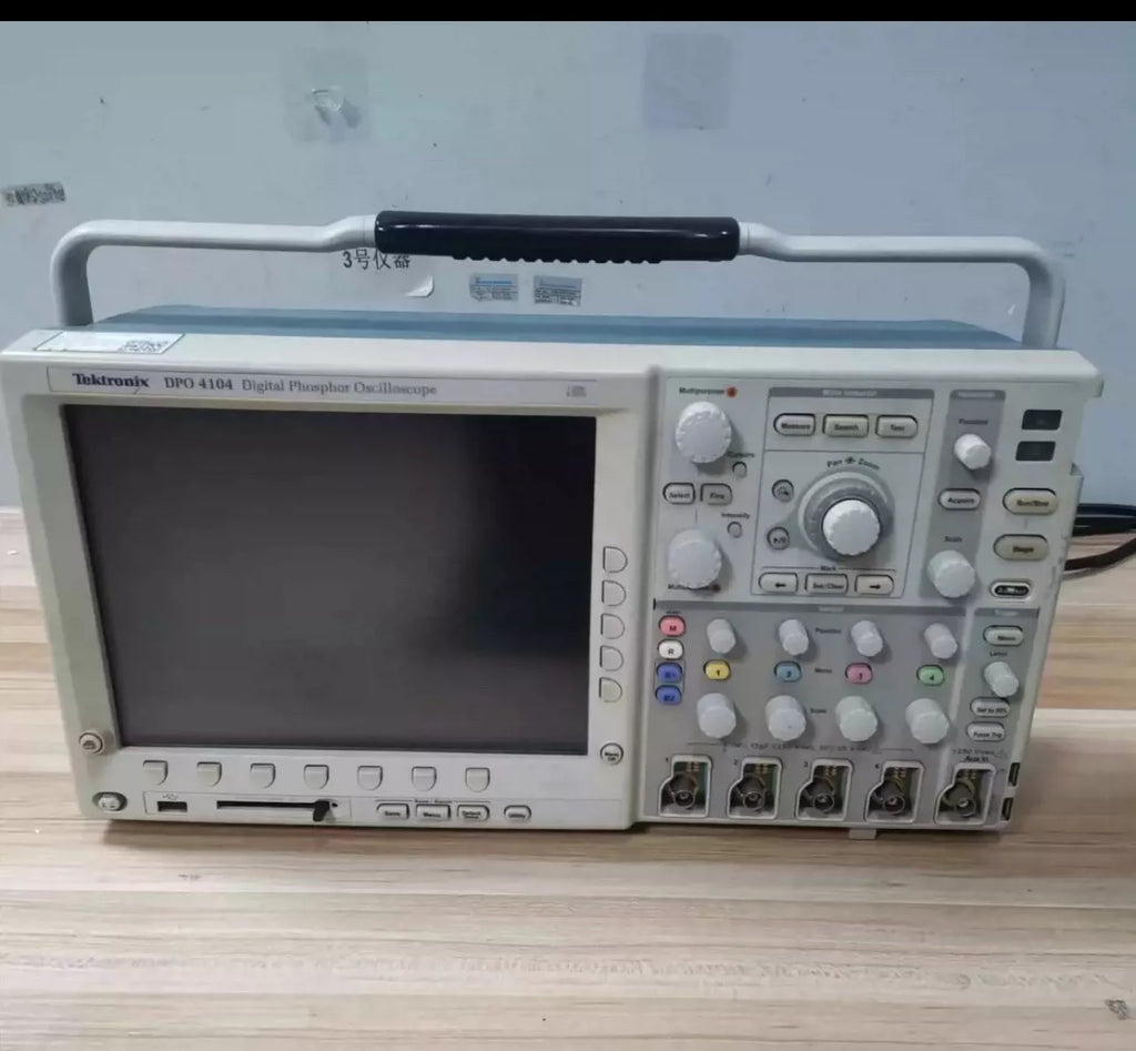 Tektronix DPO4104 1GHz 4-Channel Oscilloscope with 5GS/s Sampling Rate - Calibrated
