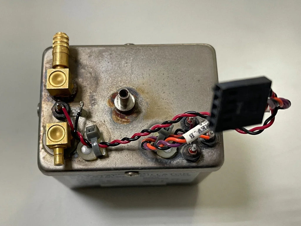 High-Precision Reference Crystal Oscillator for 8360 Series Instruments - ZYYKZ Test Equipment